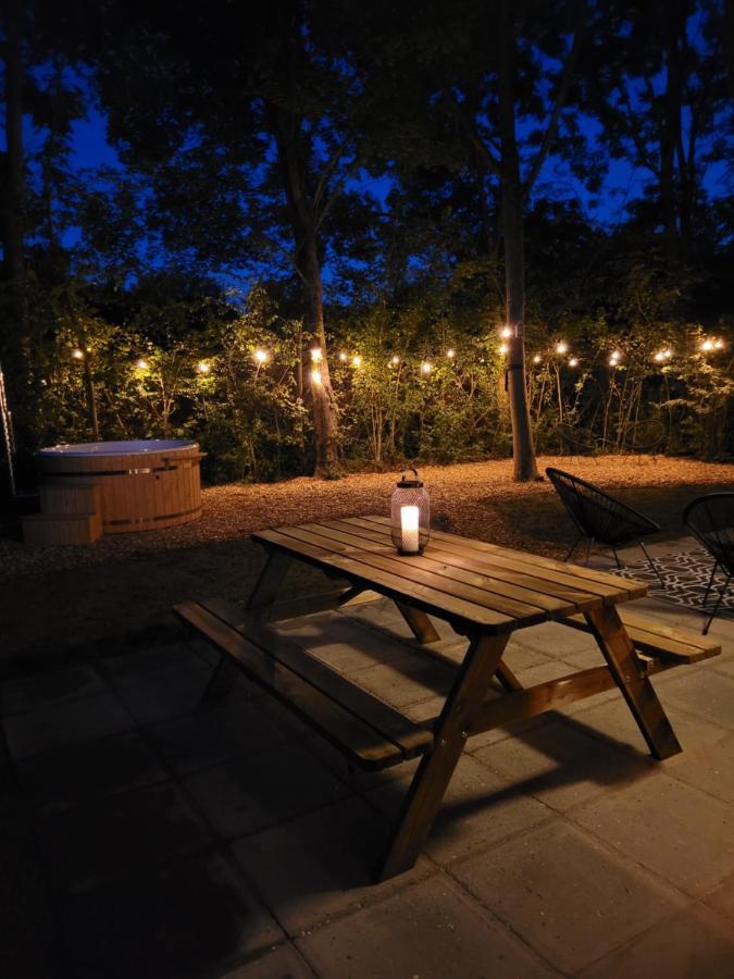 Retro Chic Wellness Met Hottub & Sauna Ewijk Экстерьер фото
